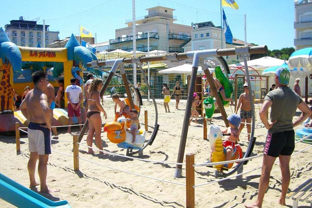 Giochi per bambini in spiaggia